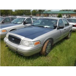 2007 FORD CROWN VICTORIA, S/N 2FAHP71W17X158875, V8 GAS, A/T, ODOMETER READING 216,796 MILES