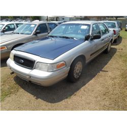 2004 FORD CROWN VICTORIA, S/N 2FAHP71W64X173786, V8 GAS, A/T, ODOMETER READING 208,307 MILES