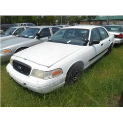2004 FORD CROWN VICTORIA, S/N 2FAHP71W34X160672, V8 GAS, A /T, ODOMETER READING 184,475 MILES