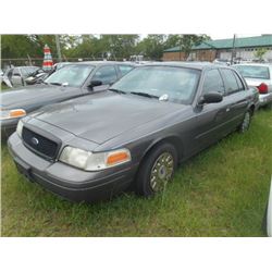 2005 FORD CROWN VICTORIA, S/N 2FAHP71W45X175649, V8 GAS, A/T, ODOMETER READING 218,628 MILES