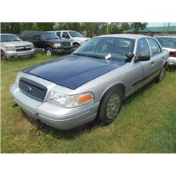 2004 FORD CROWN VICTORIA, S/N 2FAHP71W84X160652, V8 GAS, A/T, ODOMETER READING 200,205 MILES