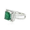 Image 2 : 18KT White Gold 2.61 ctw Emerald and Diamond Ring