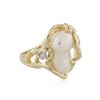 Image 2 : 14KT Yellow Gold Pearl and Diamond Ring
