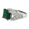 Image 2 : 14KT White Gold 4.40 ctw Emerald and Diamond Ring