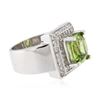 Image 2 : 14KT White Gold 4.05 ctw Peridot and Diamond Ring