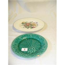 2 WEDGWOOD WALL PLATES (VARIOUS - 1 CHIPPED)...