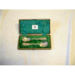 PAIR OF EP BERRY SPOONS IN CASE...