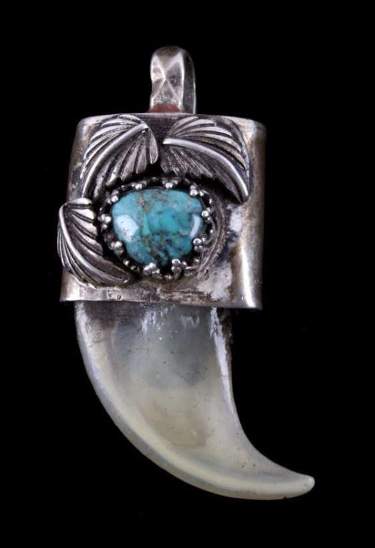 Mountain lion claw necklace Clearance