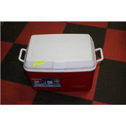 RED RUBBERMAID COOLER