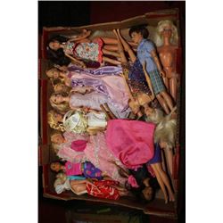FLAT OF ESTATE  BARBIES