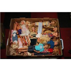 FLAT OF ESTATE  BARBIES