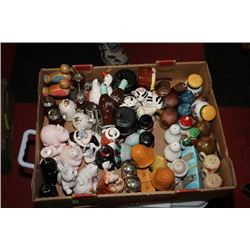 FLAT OF ESTATE  COLLECTABLE SALT & PEPPER SHAKERS