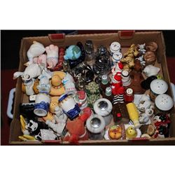 FLAT OF ESTATE  COLLECTABLE SALT & PEPPER SHAKERS