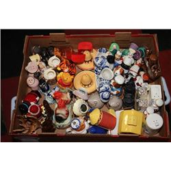 FLAT OF ESTATE  COLLECTABLE SALT & PEPPER SHAKERS