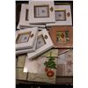 Image 1 : BOX OF MISC PICTURE FRAMES