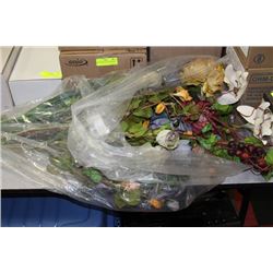 BUNDLE OF FLOWER ARRANGEMENTS