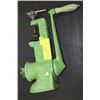 Image 1 : UNIQUE GREEN HARPER MEAT GRINDER