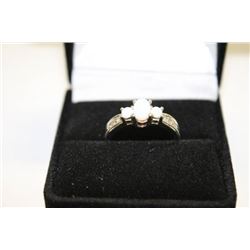 OPAL & DIAMOND 10K GOLD RING SIZE 6