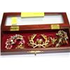 Image 1 : ESTATE JEWELLERY CASE W RHINESTONE BROOCHES AND