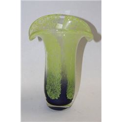 ART GLASS BLUE AND GREEN VASE