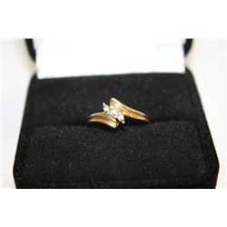 LADIES RING WITH DIAMOND ACCENTS