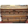 Image 1 : STEAMER TRUNK