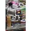 Image 1 : PALLET OF ESTATE HOUSEHOLD MISC