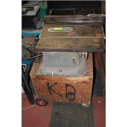 COMMERCIAL TABLE SAW W STAND