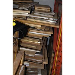 PALLET W FRAMING STORE CLOSURE FRAMED POSTERS