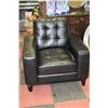 Image 1 : SHOWEHOME BLACK LEATHERETTE DESIGNER SOFA CHAIR