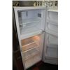 Image 4 : FRIGIDAIRE APT.SIZE 12CU. FRIDGE