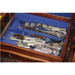 ESTATE SILVERWARE SET