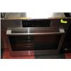 Image 1 : BOSCH WALL CONVECTION OVEN