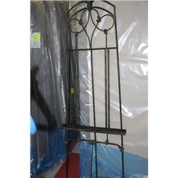 WROUGHT IRON EASEL