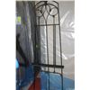 Image 1 : WROUGHT IRON EASEL