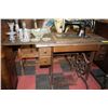 Image 1 : SINGER TREADLE SEWING MACHINE NOTE MISSING BELT