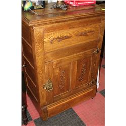 OAK LATE 19TH CENTURY FULLY RESTORED ICE BOX