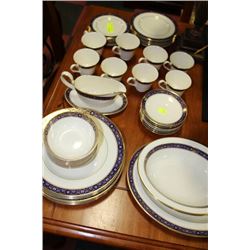 EDINBURGH 1985 FINE BONE CHINA SET