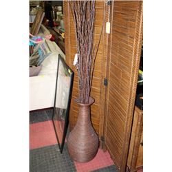 SHOWHOME WICKER VASE & BRANCHES