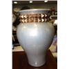 Image 1 : TWO TONE SHOWHOME VASE