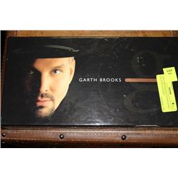 GARTH BROOKS BOX DVD & CD SET "THE LIMITED SERIES"