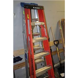 6FT. FEATHERLITE LADDER (ORANGE)