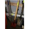 Image 1 : ROOFER'S SHINGLE SHOVEL