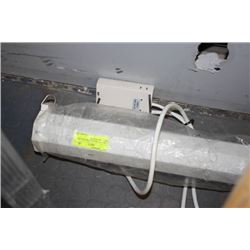 LARGE 9FT REMOTE CONTROLLED PROJECTOR SCREEN