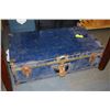 Image 1 : BLUE METAL TRAVEL TRUNK