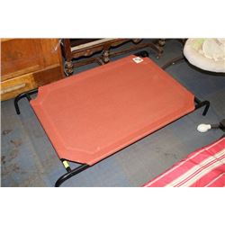 XL RAISED DOG BED