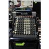Image 1 : VINTAGE BURROUGHS ADDING MACHINE
