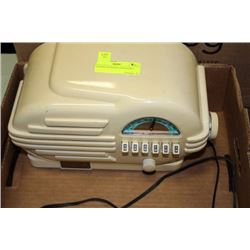 THOMAS REPRODUCTION RADIO