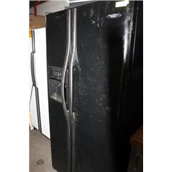 FRIDGIDAIRE BLACK FRIDGE