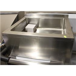 NEW STAINLESS STEEL MOP SINK
